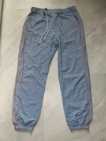 나일론 팬츠 스카이블루 사이드 라인