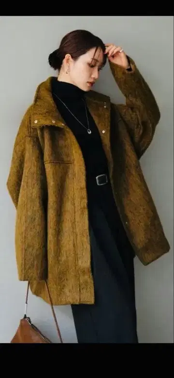 뤼미에: 스탠드 칼라 코트: 머스타드 오버 사이즈 울 혼방