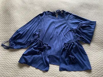 Baserange Honda 블라우스