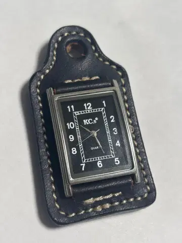 KC's 가죽 펜던트 헤드