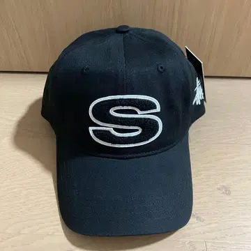 블랙 자수 S 로고 야구 모자