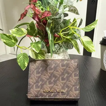 MICHAEL KORS 3단 폴더형 지갑 브라운