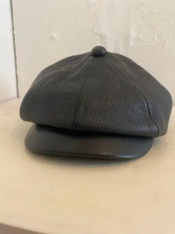 드라이 본즈 dry bones 블랙 가죽 헌팅 캡