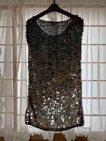 이타리야 슬리브리스 스팽글 원피스