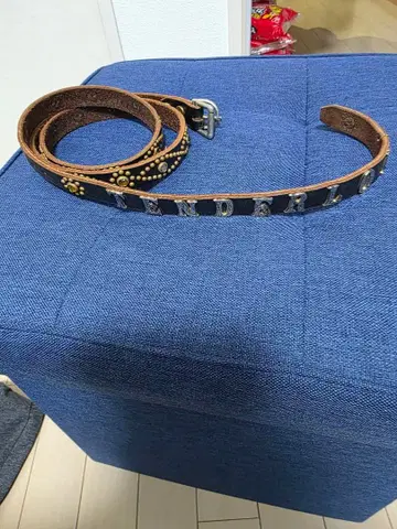 TENDERLOIN 스터드 장식 가죽 벨트