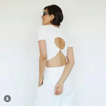 등 트임 자카드 티셔츠