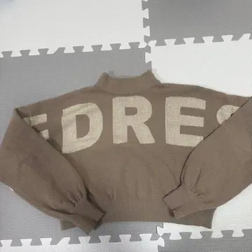 [ 새상품급 ] GYDA 니트 스웨터