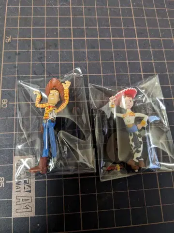 우디와 제시 피규어 세트