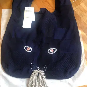 mina perhonen 우사백 네이비