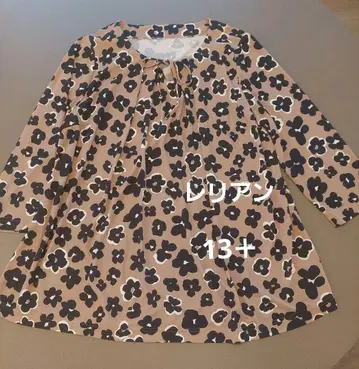 레리안 꽃무늬 리본 포함 7부 소매 티셔츠 13+