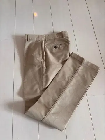 아베베 베이지 슬림핏 치노 팬츠