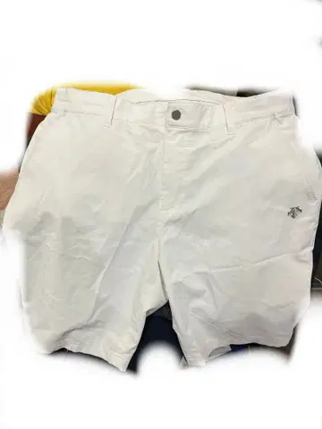 DESCENTE 하프 팬츠