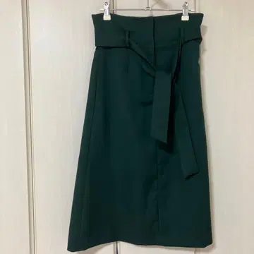 스픽 앤 스팬 스커트