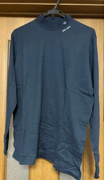 SINA COVA 네이비 모크넥 긴팔T셔츠