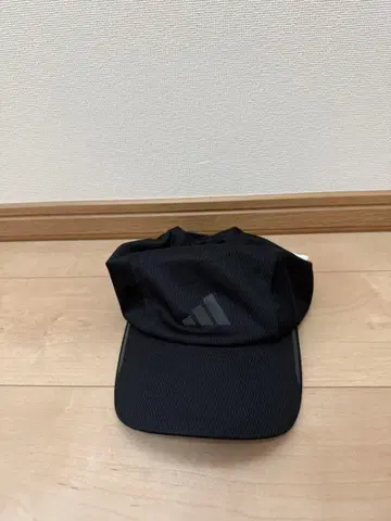 adidas 러닝 메쉬 캡 60~63cm HT4815