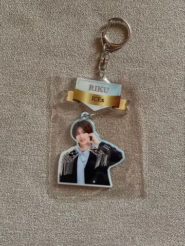 ICEx 시가 리쿠 아크릴 키링 에비라이