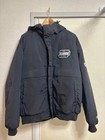 XLARGE 나일론 퍼퍼 자켓 L 사이즈 블랙