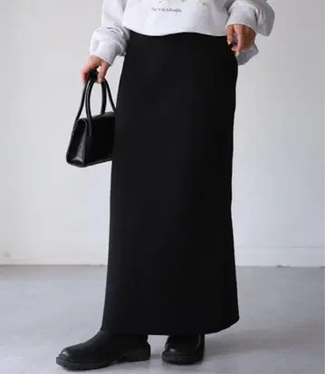 Riberry 스폰디쉬 니트 스커트 블랙 롱 스커트