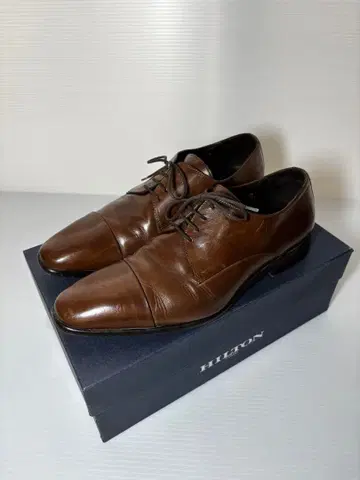 HILTON 브라운 가죽 드레스 신발