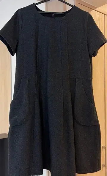 블랙 반팔 A라인 원피스