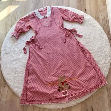 원더풀 월드 빨간색 리본 곰 자수 탭리에