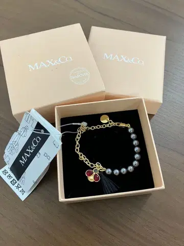 [ 새상품 ] 맥스앤코 & 스와로브스키 / 블랙 펄 팔찌