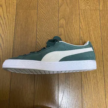 PUMA 스웨이드 그린 로우컷 스니커즈