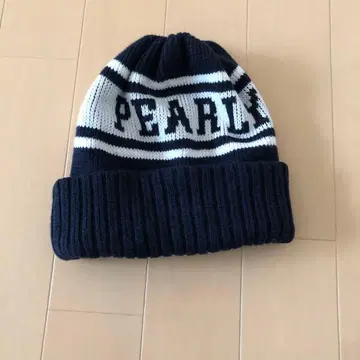 네이비 로고 니트 모자