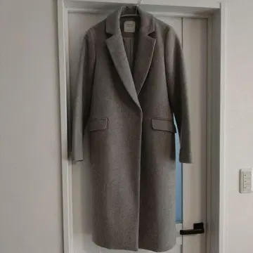 UNITED TOKYO 그레이 체스터 코트