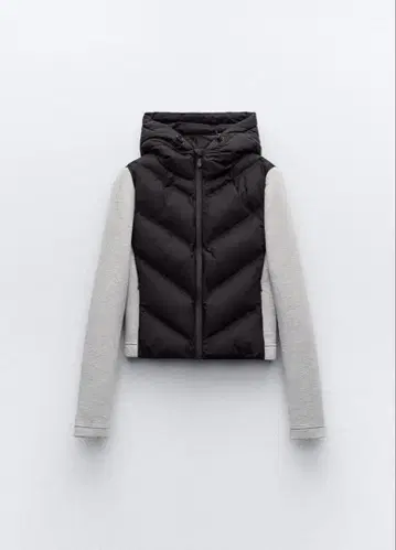 ZARA 대비 후드 부착 자켓