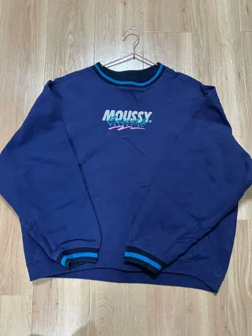 MOUUSSY 네이비 맨투맨 FREE