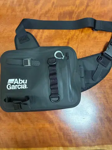 아부 방수 원 숄더백