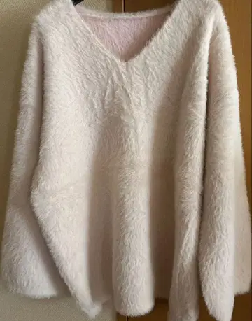 주멜로 라이트 핑크 V넥 스웨터