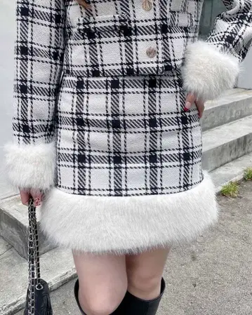 INGNI 밑단 퍼 체크 무늬 미니 스커트