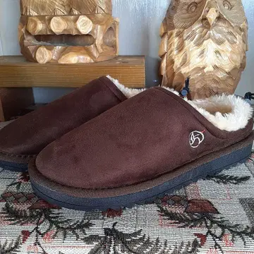 프릭스스토어 무스탕 모크 다크 브라운 한정판 전개