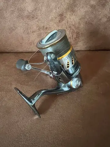 STELLA 2500 스피닝 릴 SD34E