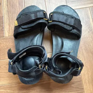 SUICOKE 블랙 스포츠 샌들 벨크로