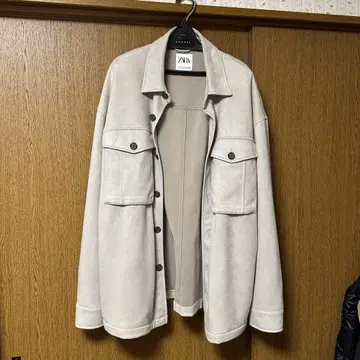 ZARA 페이크 스웨이드 자켓