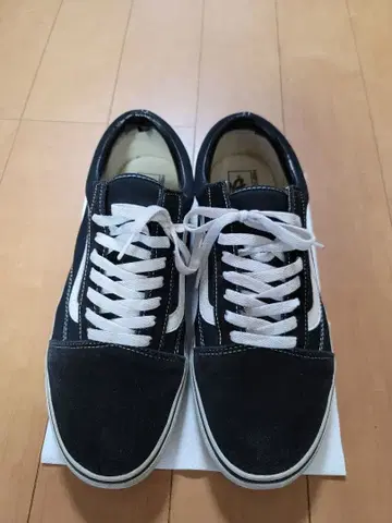 Vans 올드스쿨 블랙/화이트 라인 스니커즈 새상품급 중고 30cm