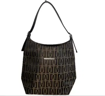 모노그램 디자인 숄더백