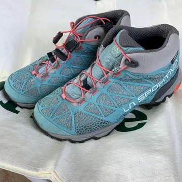 스포르티바 아웃도어 트레킹 슈즈