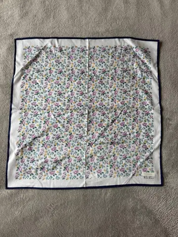 Nina Ricci 새상품 스카프 [57 x 57cm]