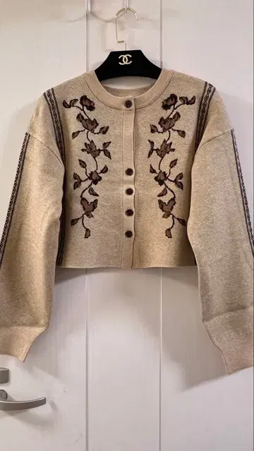 eaphi 스카프 모티브 니트 가디건 새상품