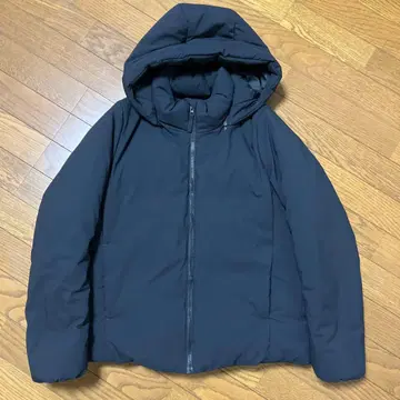 유니클로 하이브리드 다운 후드티 블랙 M 여성용