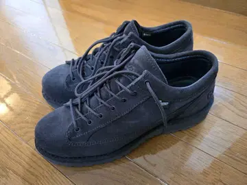 대너 그레이 스웨이드