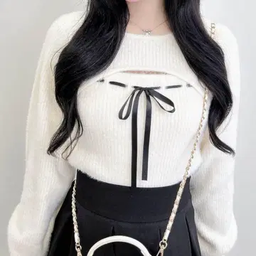 페더 리브 데콜테 오픈 리본 니트