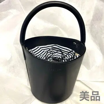 새상품급 페레테리아 베네타 네이비 버킷형 토트백 이탈리아제