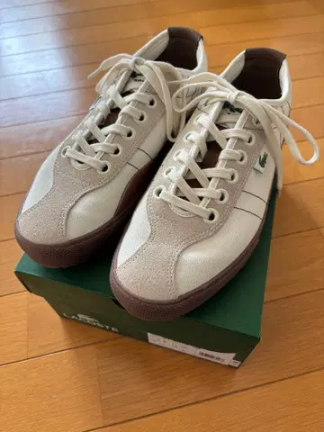LACOSTE 스니커즈 화이트/베이지 24.5cm