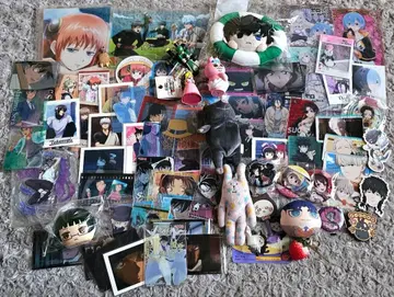 애니메이션 굿즈 묶음 판매입니다