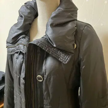 블랙 다운 롱 코트